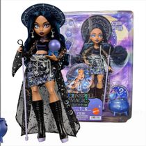 Monster High Moonspell Magic - Bruxa Claire de Luna 28 CM C/ Caldeirão Surpresa Mágica - Mattel