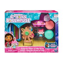 Gabby's Dollhouse - Playset De Luxo - Atelier com Baby Box