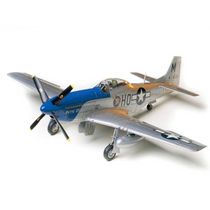 Kit Plástico Avião Mustang P-51D norte-americano 1/48 Tamiya 61040