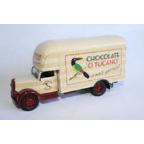 1/43 Caminhão Opel Blitz Chocolate Tucano
