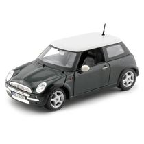 Miniatura Mini Cooper Verde 2004 - Escala 1:24 - Maisto