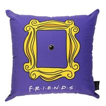 Almofada Fibra Veludo 40x40cm Friends Moldura Porta - Zona Criativa