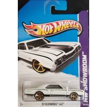 Hot Wheels Showroom - ? Oldsmobile 442