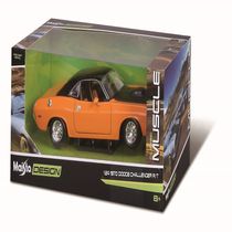 Mini Veículo - 1:24 - Classic Muscle - 1970 Dodge Challenger R/T - Maisto