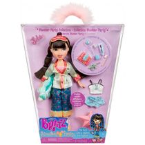 Boneca de Moda Bratz Slumber Party Jade com 2 Conjuntos de Pijamas, Pelúcia e Acessórios