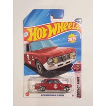 *Embalagem danificada* Hot Wheels Compact Kings - Alfa Romeo Giulia TI super