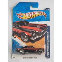 Hot Wheels Street Beasts - Ford Mustang Fastback