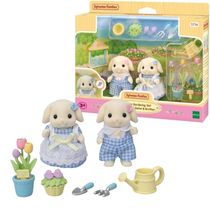 CONJUNTO DE JARDINAGEM IRMA E IRMAO COELHOS FLORAL SYLVANIAN FAMILIES - EPOCH MAGIA